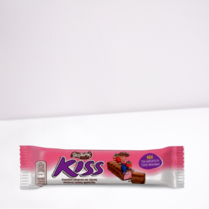 Kiss Strawberry Filled Chocolate Bar - 10 pack